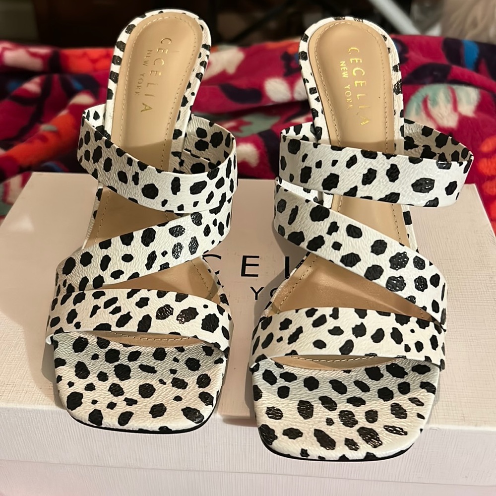 NEW Cecelia White Dot Sandals
